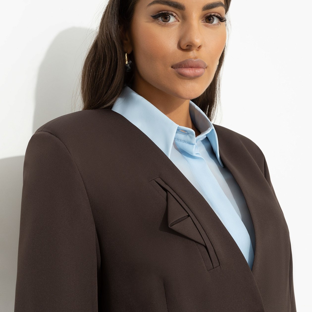 Жакет Власть в деталях. Состав: 95% полиэстер, 5% эластан