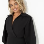 Платье Изысканность изнутри (черное). Состав: 60% полиэстер, 37% вискоза, 3% спандекс