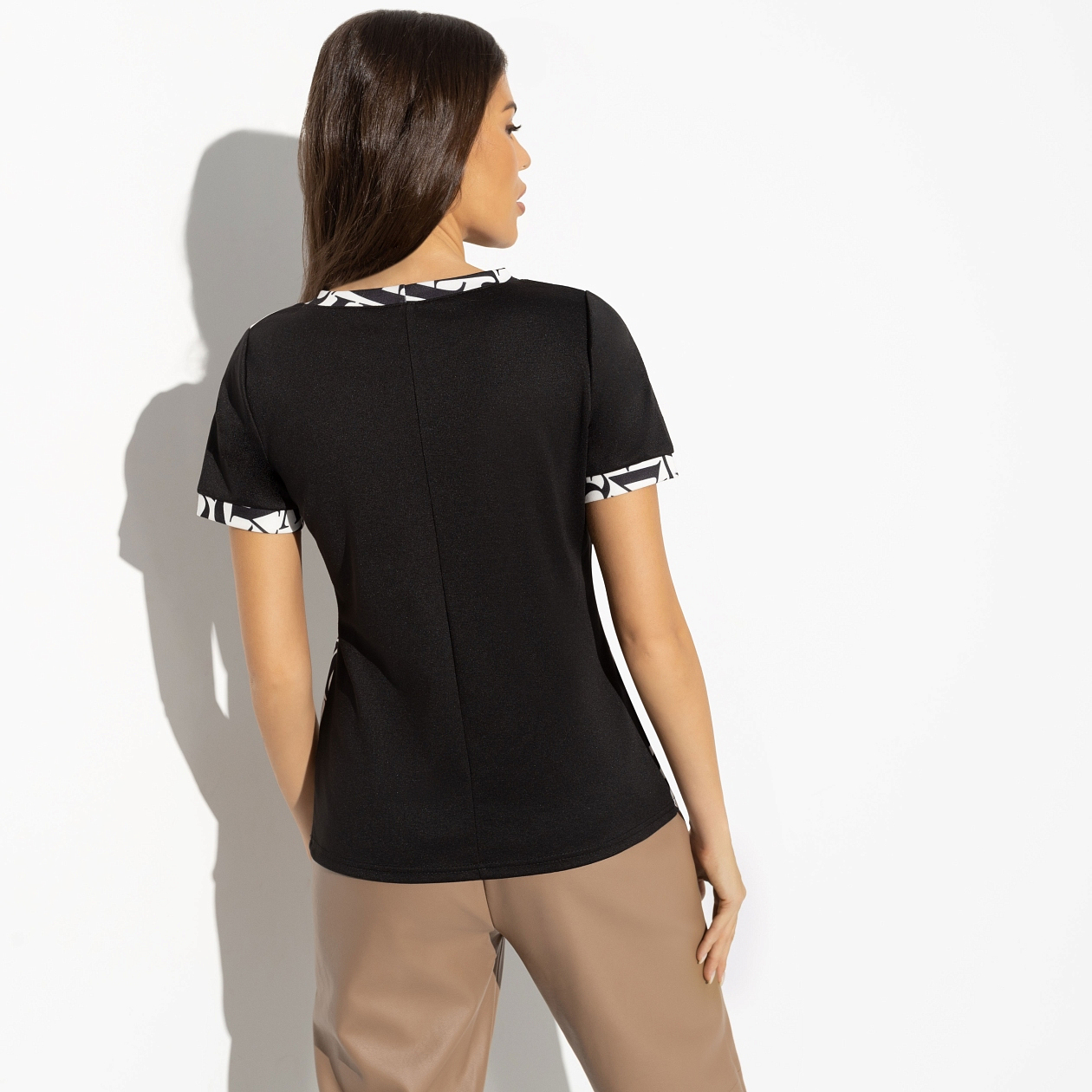 Футболка Паспорт в Париж. Состав: 65% п/э, 30% вискоза, 5% стрейч