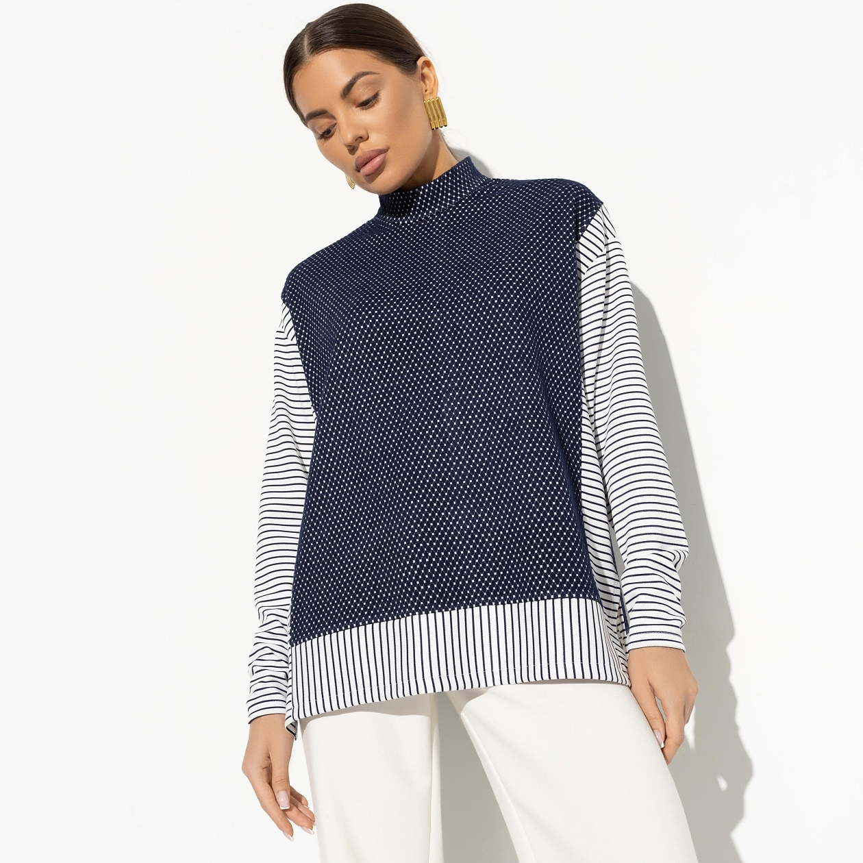 Туника Невероятное притяжение (office). Состав: 65% п/э, 30% вискоза, 5% спандекс