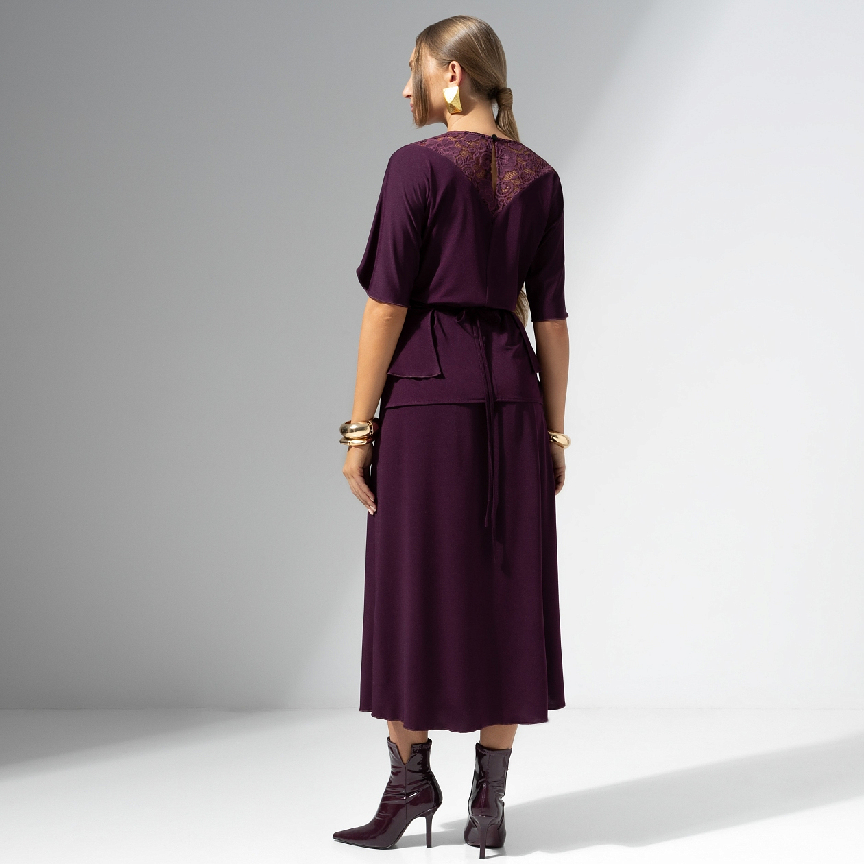 Костюм с юбкой Ручаюсь за успех (2 в 1, new). Состав: 95% полиэстер, 5% спандекс