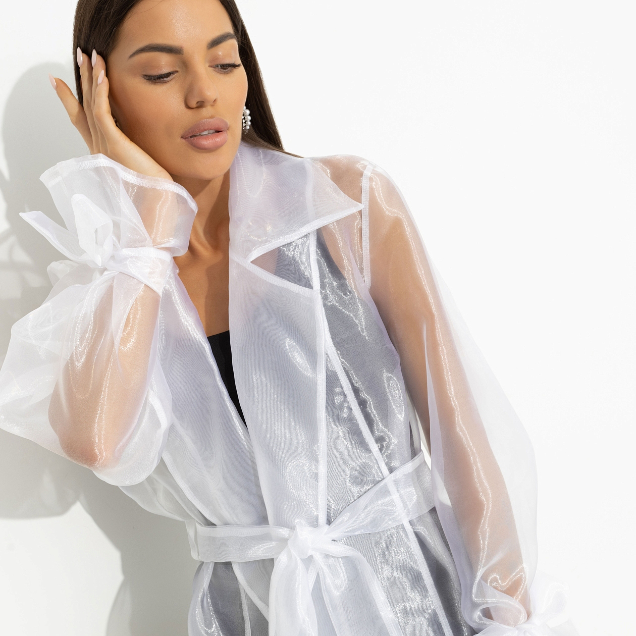 Разворот к счастью (белый, с поясом). Состав: 100% полиэстер