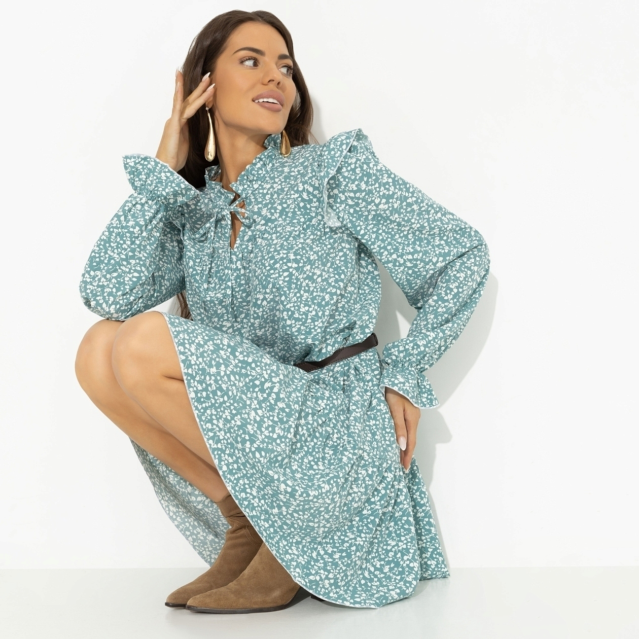 Платье Тонкий комплимент (bright). Состав: 65% полиэстер, 30% вискоза, 5% эластан