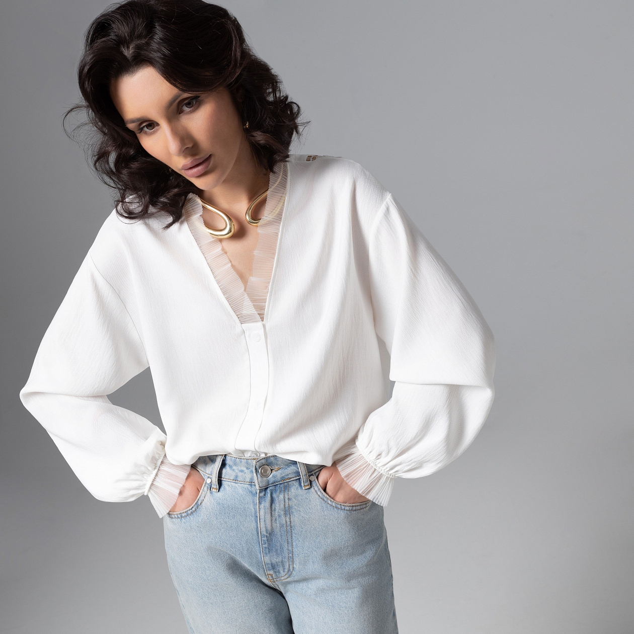 Моя аура – люкс (белая). Состав: 65% полиэстер, 30% вискоза, 5% спандекс