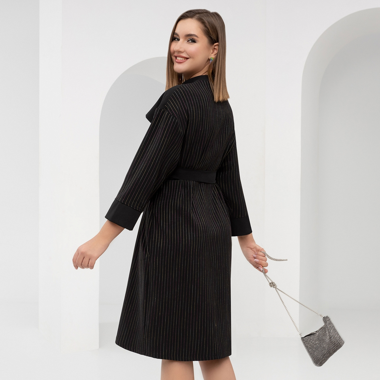 Платье Идеальный фасон (модница, с поясом). Состав: 96% п/э, 4% эластан