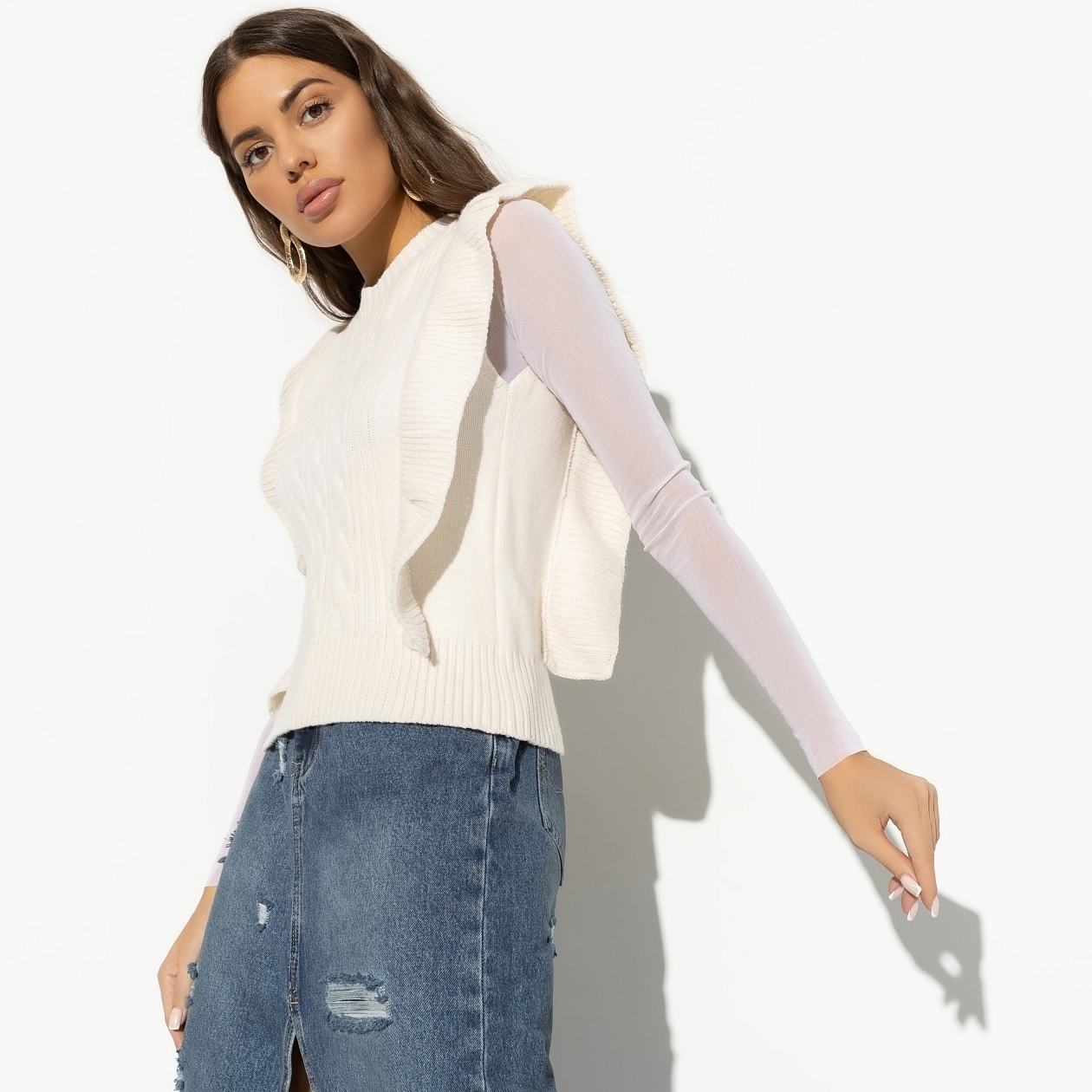 Неделя моды (new). Состав: 50% акрил, 30% шерсть, 10% кашемир, 10% вискоза