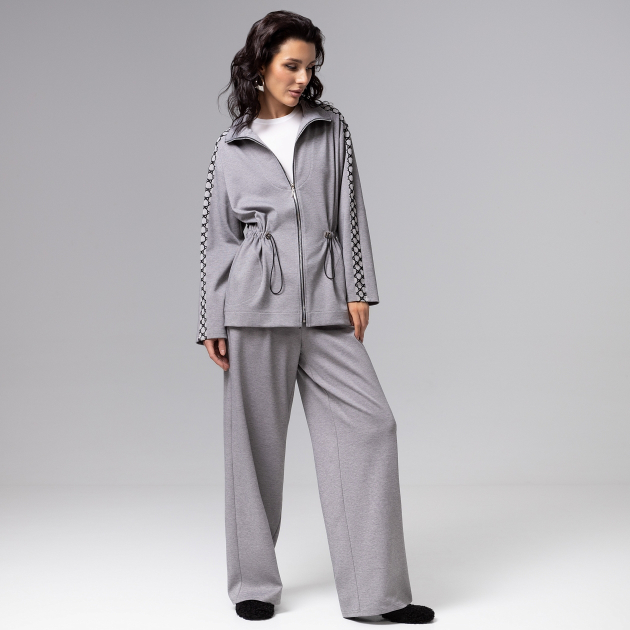 Свобода движений (серая). Состав: 35% п/э, 30% вискоза, 30% нейлон, 5% спандекс