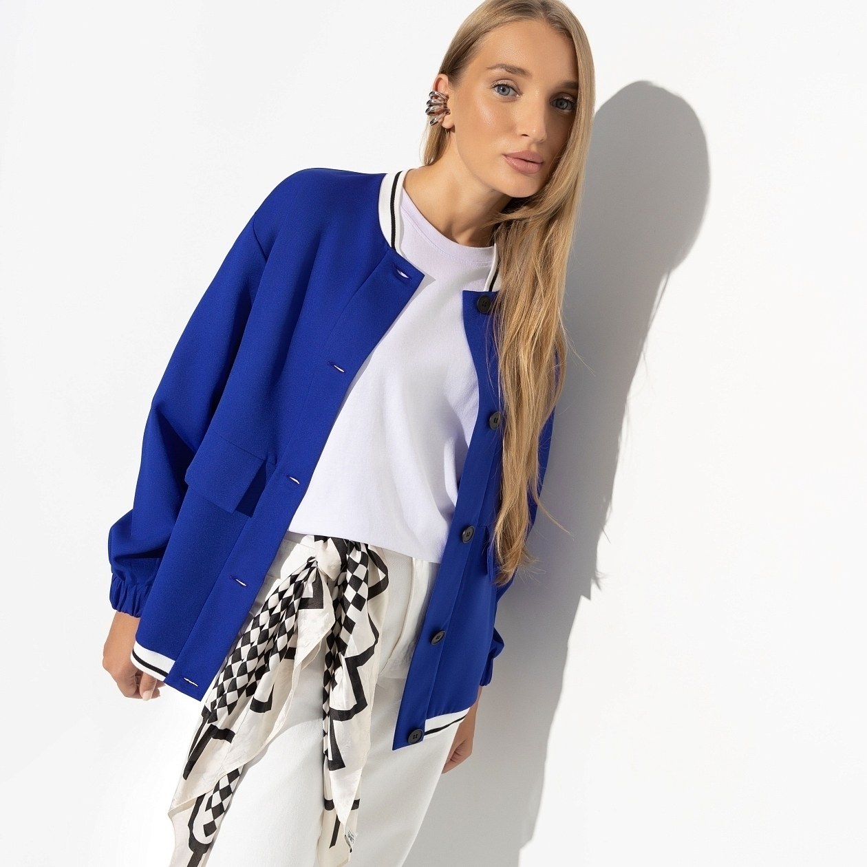 Бомбер Бунтарка (fantastic). Состав: 67% полиэстер, 30% вискоза, 3% спандекс