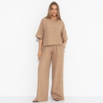 Брючный костюм Энергия цвета (biege, 2 в 1). Состав: 65% п/э, 30% вискоза, 5% эластан