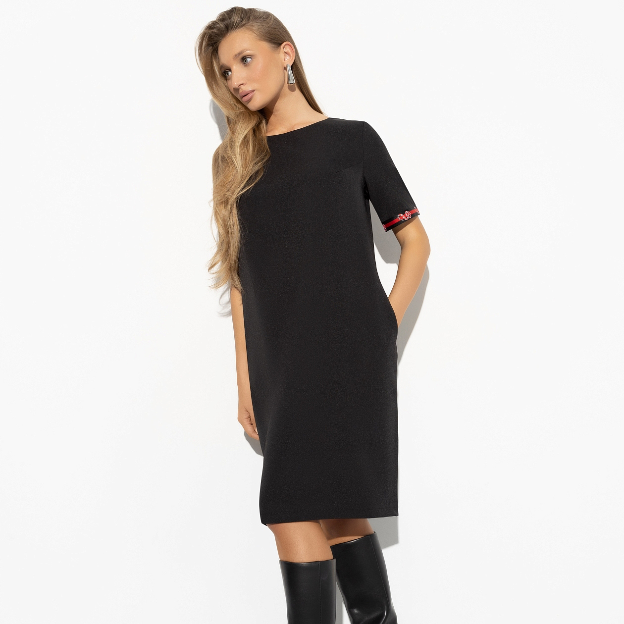 Платье Виртуальные будни (new). Состав: 96% п/э, 4% эластан