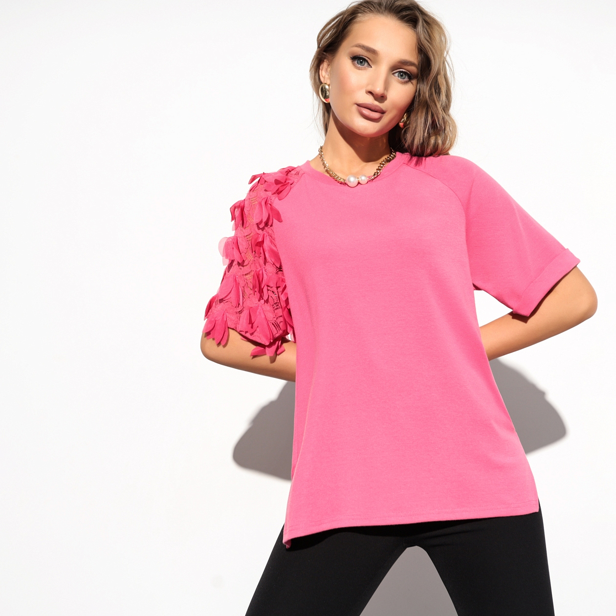 Футболка Закружила любовь. Состав: 65% п/э, 30% вискоза, 5% спандекс