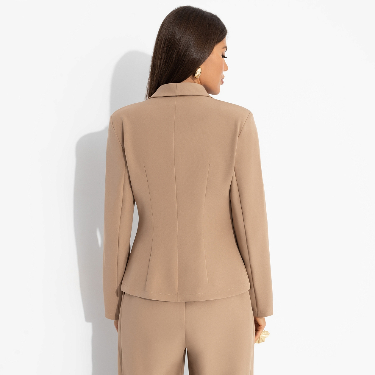 Жакет Невероятно прекрасна (biege). Состав: 60% полиэстер, 37% вискоза, 3% спандекс