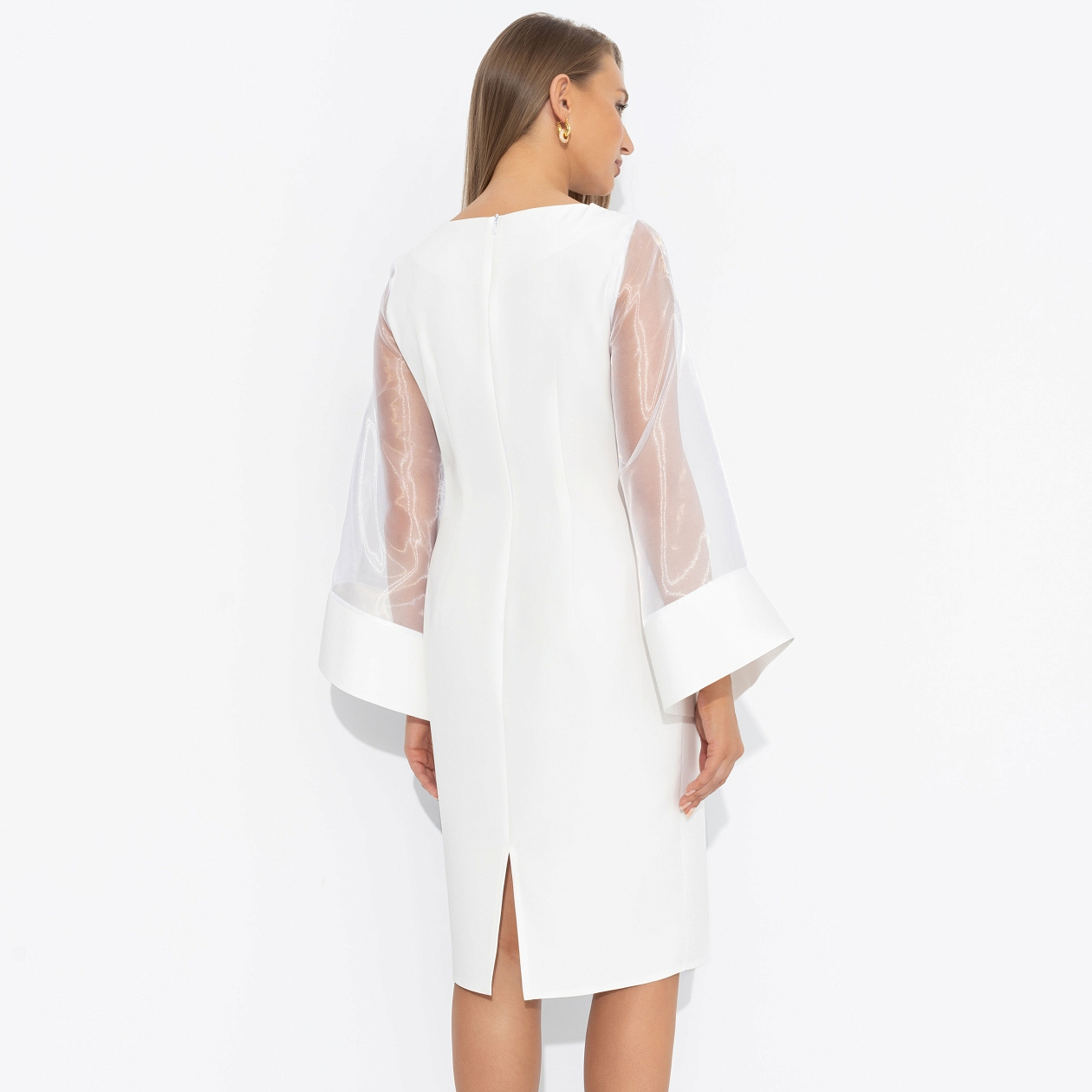 Платье-футляр Любовь и платье. Состав: 95% п/э, 5% эластан