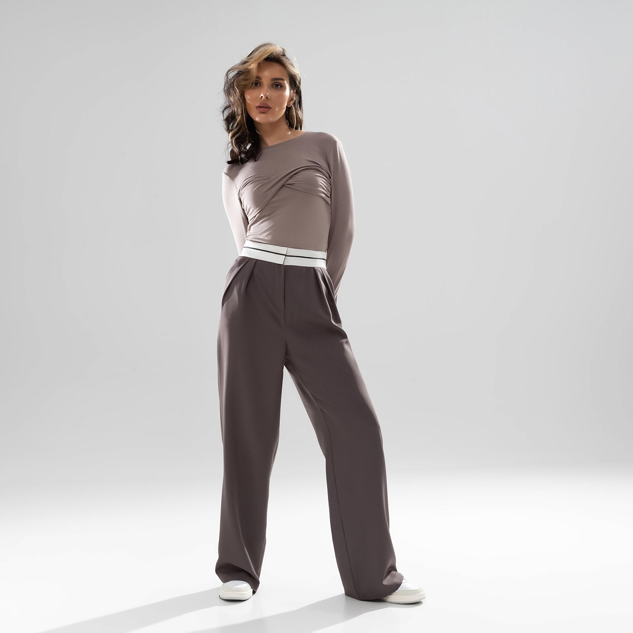 Брюки Стильная действительность (beige style). Состав: 60% п/э, 37% вискоза, 3% спандекс