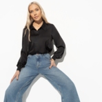 Цветущее очарование (черная). Состав: 97% полиэстер, 3% спандекс