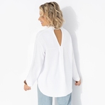 Создала себя сама (белая). Состав: 65% п/э, 30% вискоза, 5% эластан