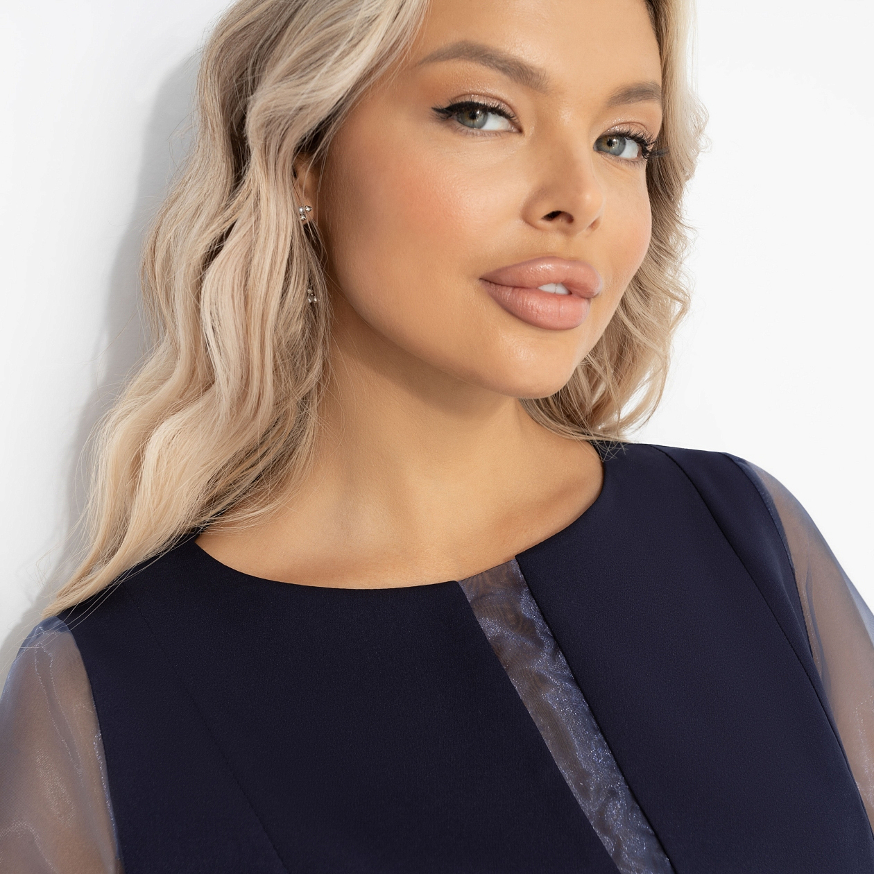 Платье-футляр Время роскоши. Состав: 95% п/э, 5% эластан