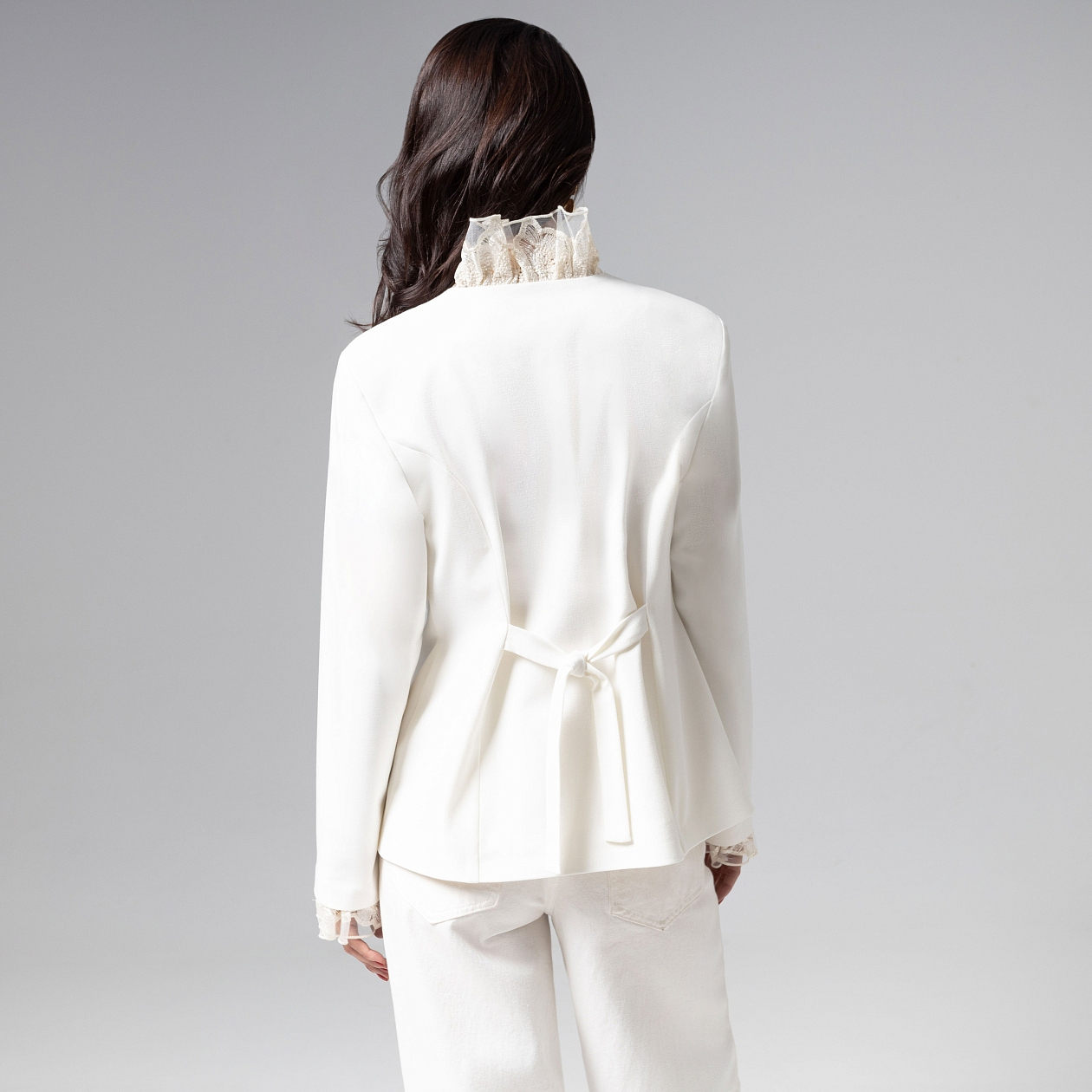 Жакет Сидит идеально. Состав: 75% п/э, 20% вискоза, 5% спандекс