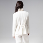 Жакет Сидит идеально. Состав: 75% п/э, 20% вискоза, 5% спандекс