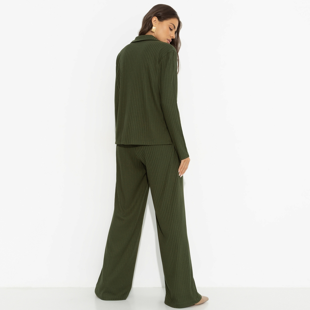 Брючный костюм Зайти красиво. Состав: 60% полиэстер, 35% вискоза, 5% спандекс