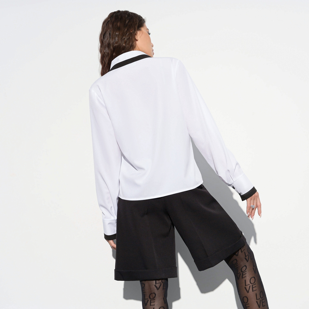 Блуза Стандарт элегантности. Состав: 65% п/э, 30% вискоза, 5% эластан