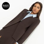 Жакет Власть в деталях. Состав: 95% полиэстер, 5% эластан