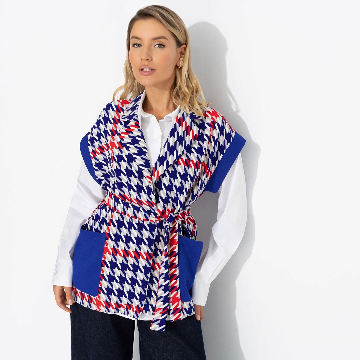 Модное измерение (яркий, с поясом). Состав: 95% п/э, 5% спандекс