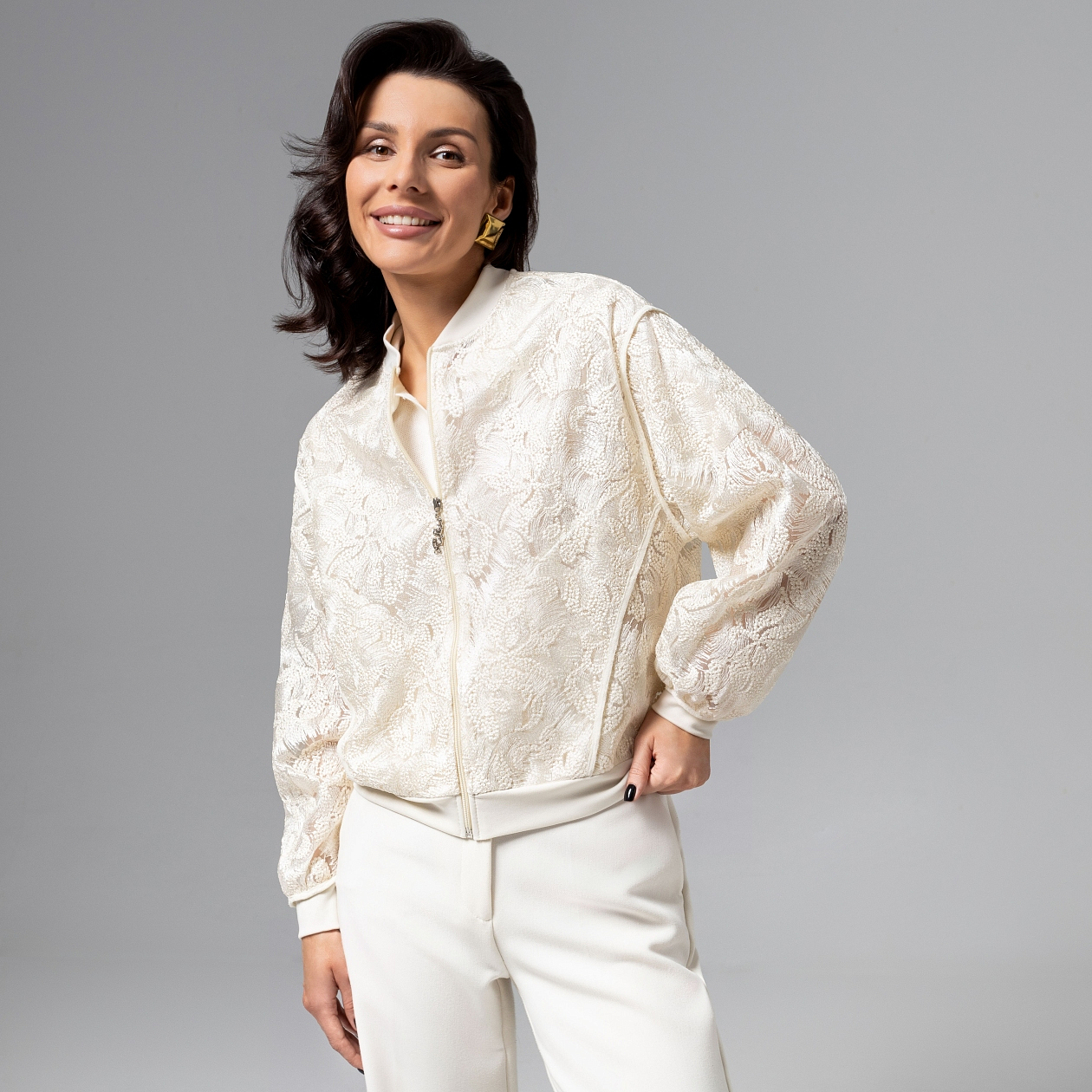 Бомбер Секрет смелости (айвори). Состав: 65% лен, 20% нейлон, 13% п/э, 2% спандекс