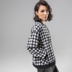 Бомбер Движение вперед (интересная штучка). Состав: 60% полиэстер, 20% вискоза, 15% акрил, 5% хлопок