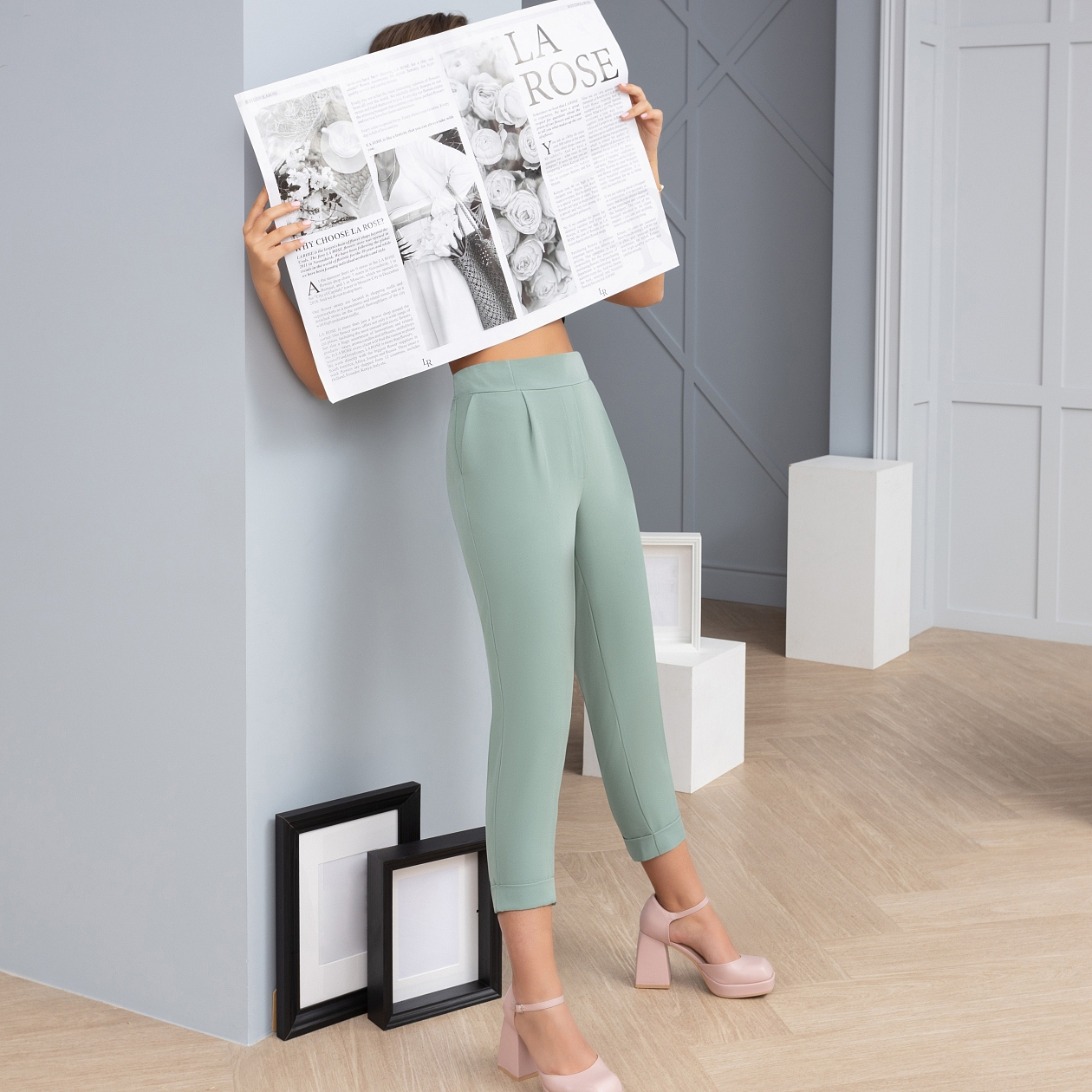 Брюки На дефиле (нежная мята). Состав: 60% п/э, 37% вискоза, 3% спандекс