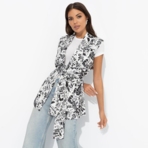 Настроена эффектно (фэшн). Состав: 65% п/э, 30% вискоза, 5% стрейч