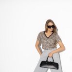 Футболка Любовь рядом (hot diva). Состав: 65% п/э, 30% вискоза, 5% стрейч