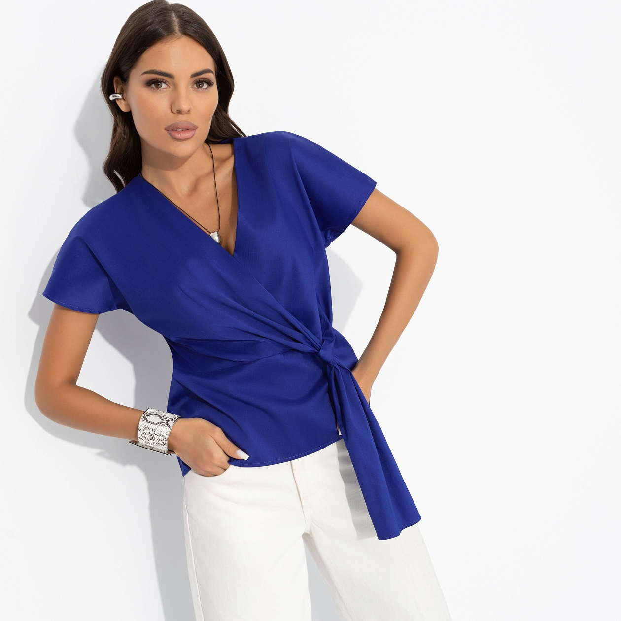 Блуза Откройся желаниям (синяя). Состав: 65% п/э, 30% вискоза, 5% спандекс