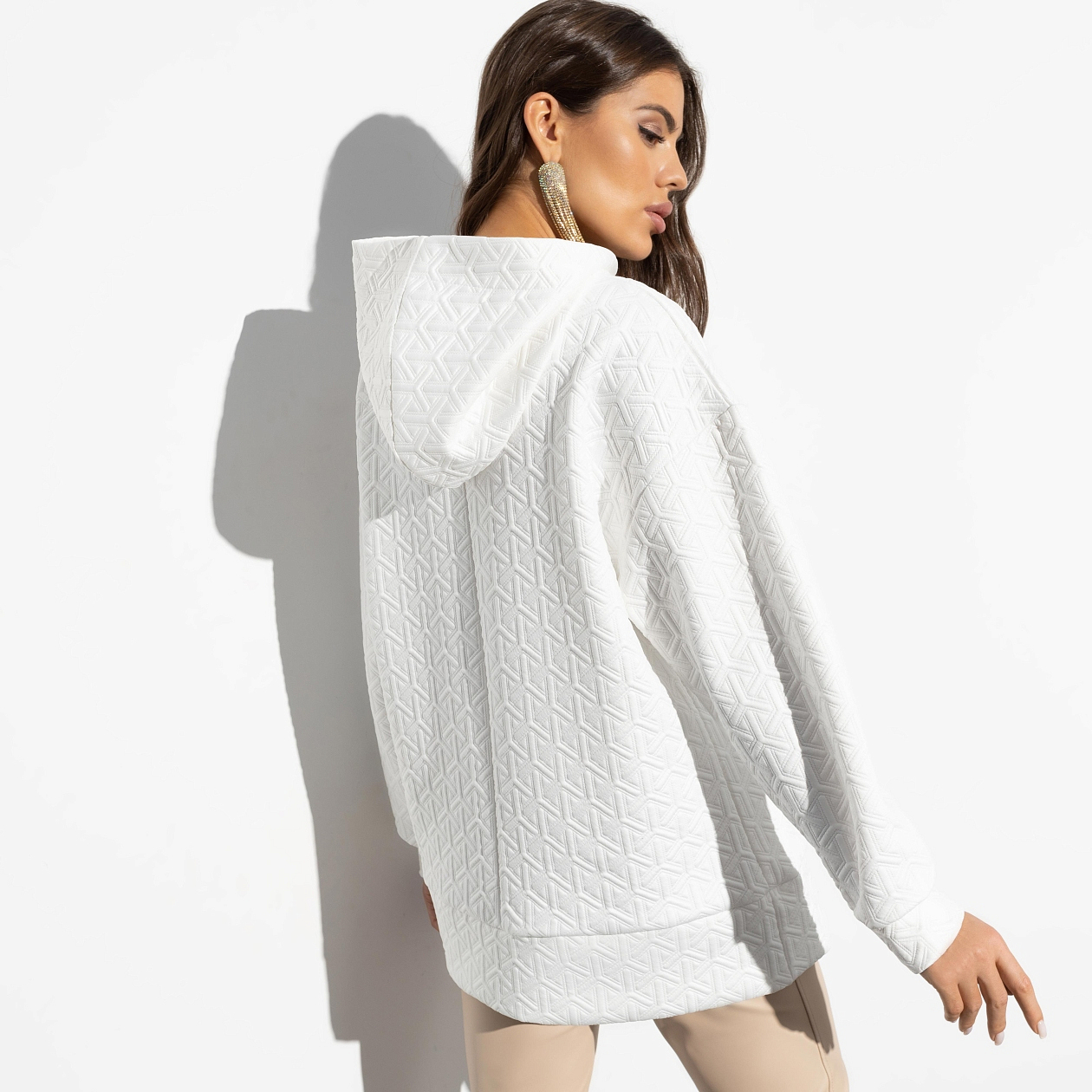 Модные структуры. Состав: 95% п/э, 5% эластан