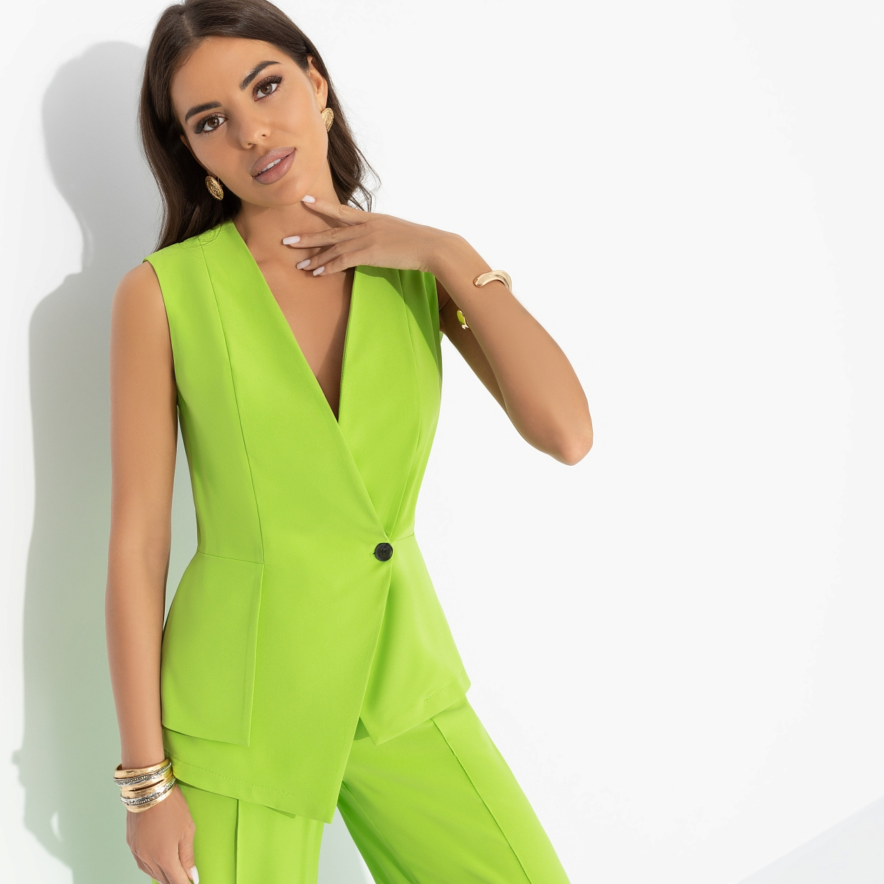 Стильный лидер (лайм). Состав: 72% п/э, 22% вискоза, 6% спандекс