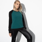 Фантазия на тему (яркая). Состав: 93% п/э, 3% металлическая нить, 4% спандекс