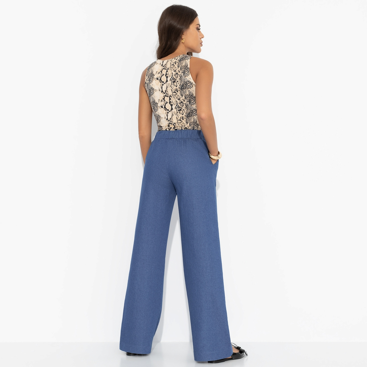 Брюки На стиле и без суеты. Состав: 95% коттон, 5% спандекс