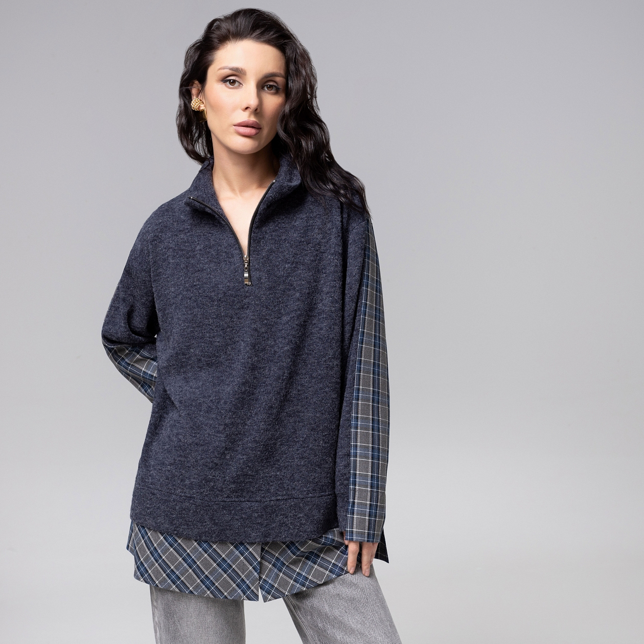 Путешествие начинается (синяя туманность). Состав: 65% п/э, 15% ангора, 15% акрил, 5% спандекс