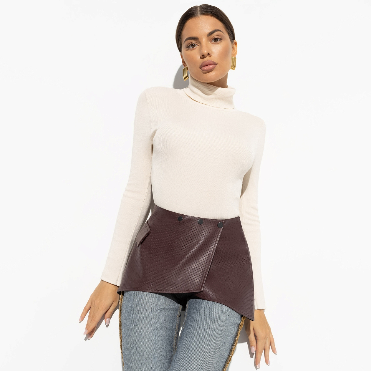 Модный лидер. Состав: 55% п/у волокно, 45% полиэстер