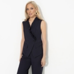 Добавьте красок (blue). Состав: 95% полиэстер, 5% эластан