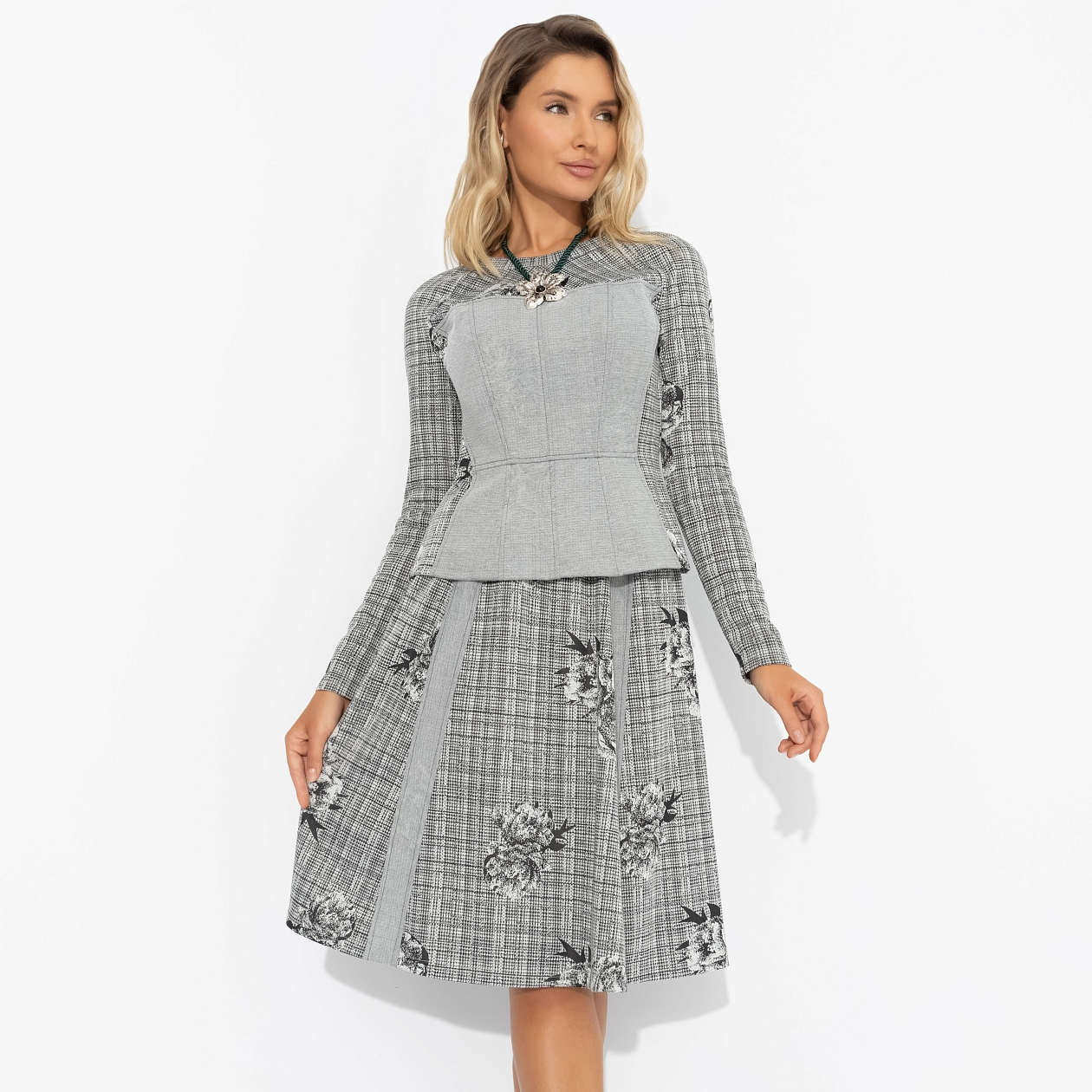 Комплект с юбкой Инста-стиль (2 в 1, серый ) . Состав: 65% п/э, 30% вискоза, 5% спандекс