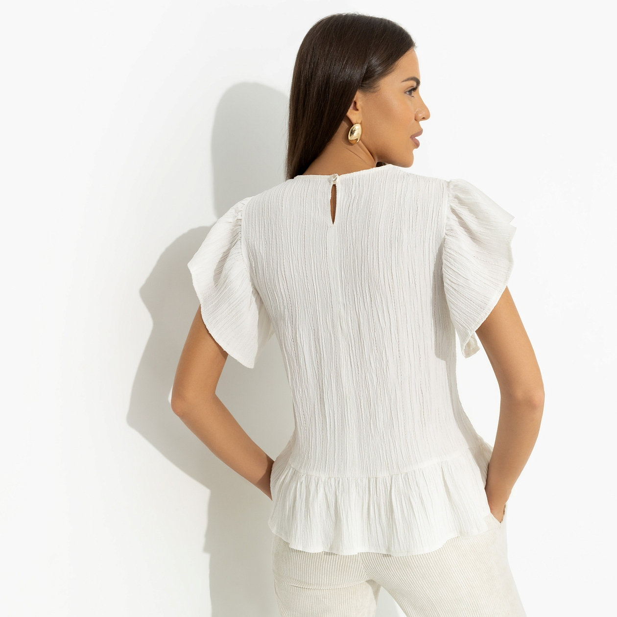 Блуза Потому что нужно! (белая). Состав: 60% вискоза, 35% п/э, 5% эластан