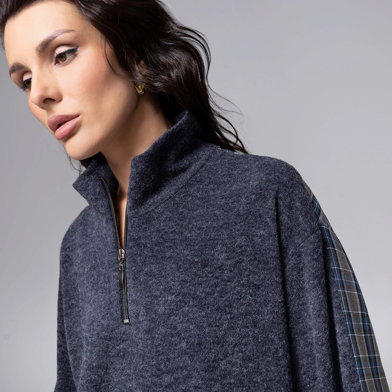 Путешествие начинается (синяя туманность). Состав: 65% п/э, 15% ангора, 15% акрил, 5% спандекс