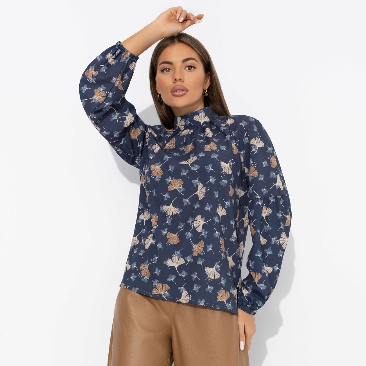 Блуза Драма в деталях. Состав: 65% п/э, 30% вискоза, 5% эластан