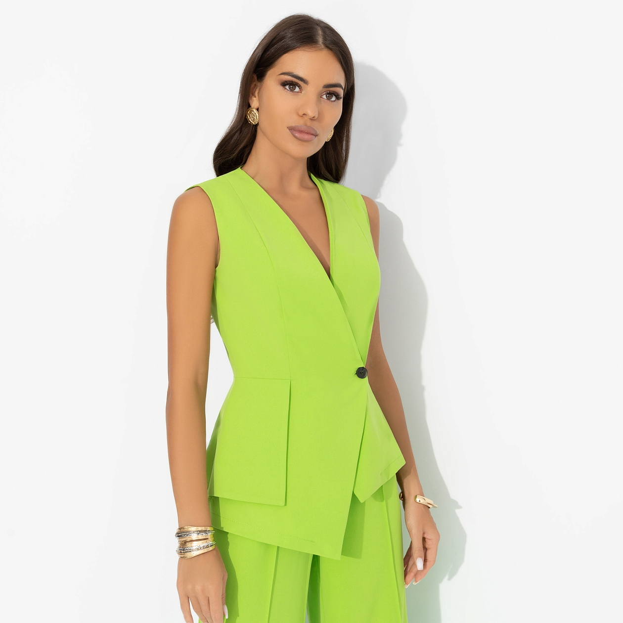 Стильный лидер (лайм). Состав: 72% п/э, 22% вискоза, 6% спандекс