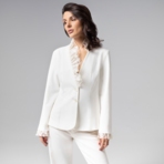 Жакет Сидит идеально. Состав: 75% п/э, 20% вискоза, 5% спандекс