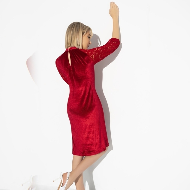 Платье Мягкость бархата (королевский рубин)
