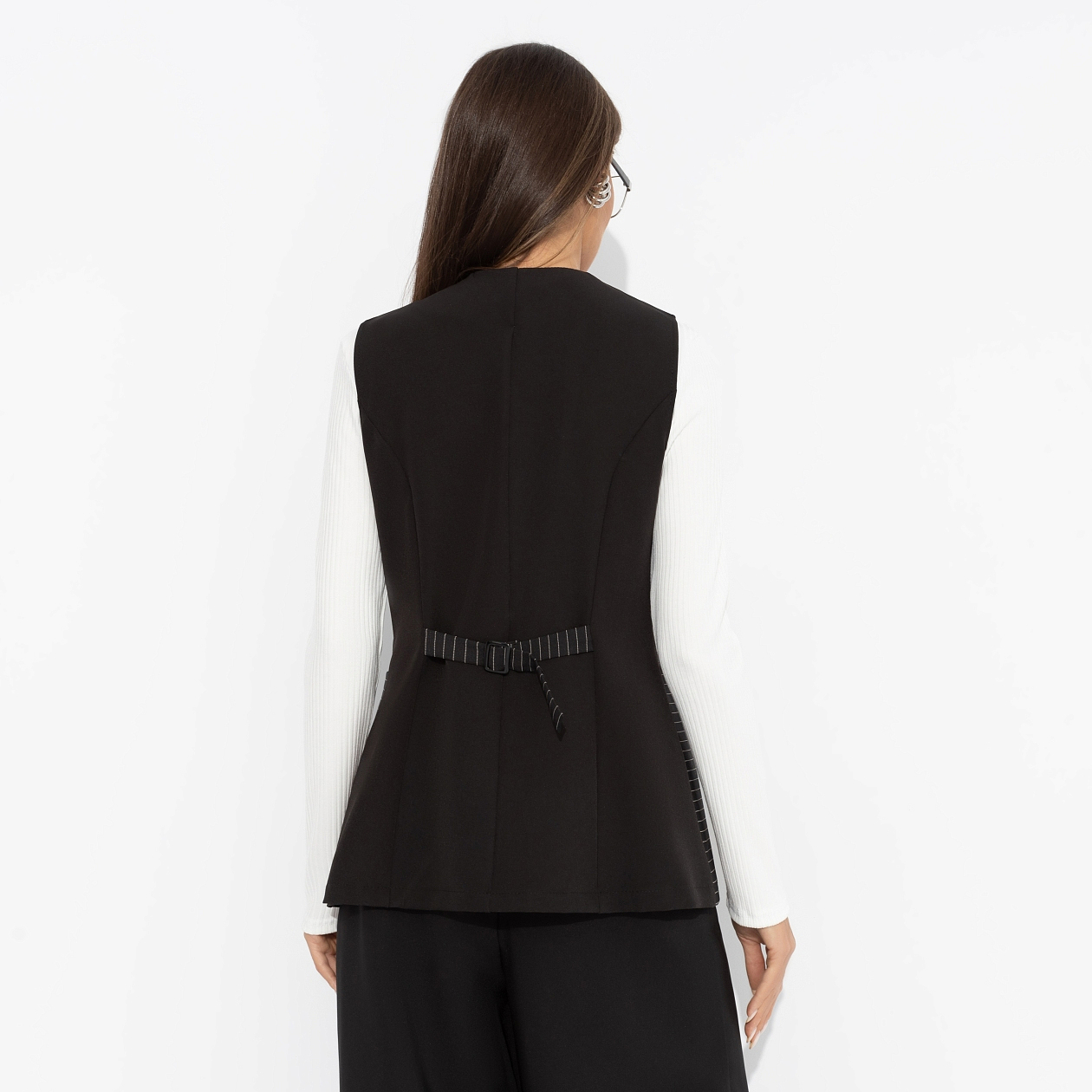 Налёт драмы (чёрный). Состав: 60% полиэстер, 37% вискоза, 3% спандекс