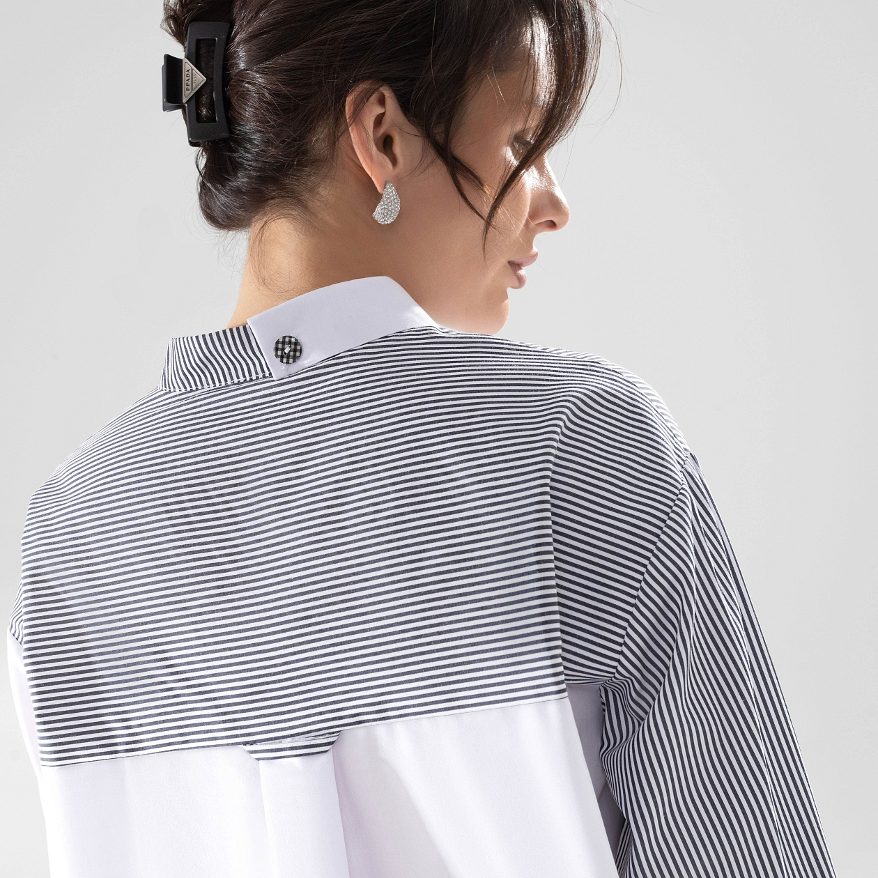 Конкуренция невозможна. Состав: 50% хлопок, 50% полиэстер