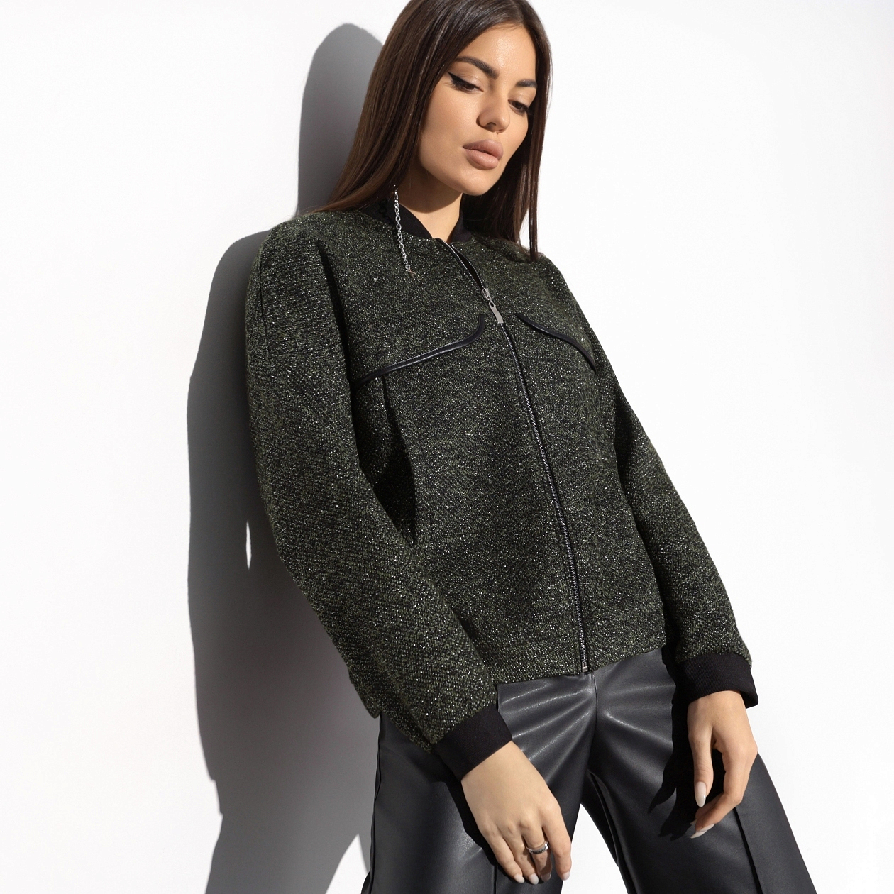 Бомбер Стильный аккорд (грин). Состав: 50% хлопок, 49% акрил, 1% металлизированная нить